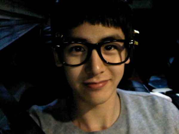 Nichkhun the Nerd? | allkpop