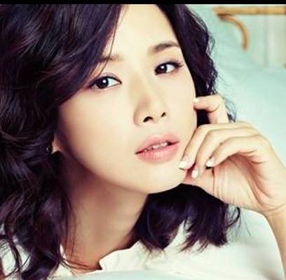 Lee Bo Young