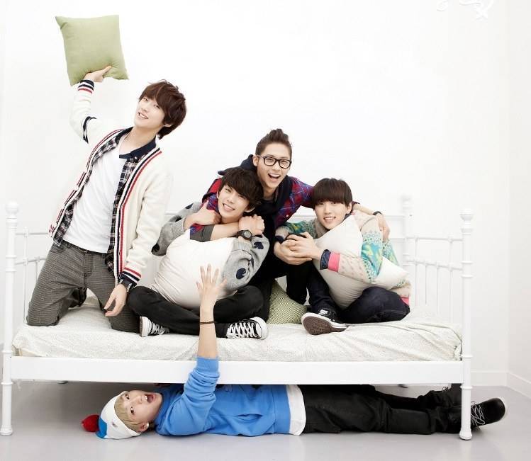 B1A4, Sandeul