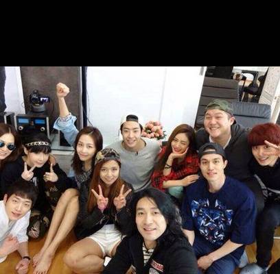 2NE1, Park Bom, Lee Dong Wook