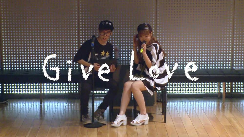 Akdong Musician (AKMU)