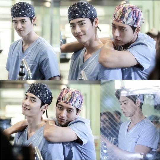 Lee Jong Suk, Park Hae Jin