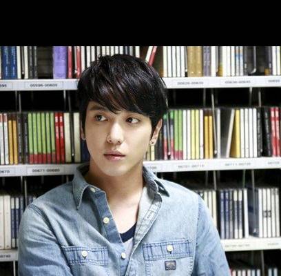 CNBLUE, Yonghwa