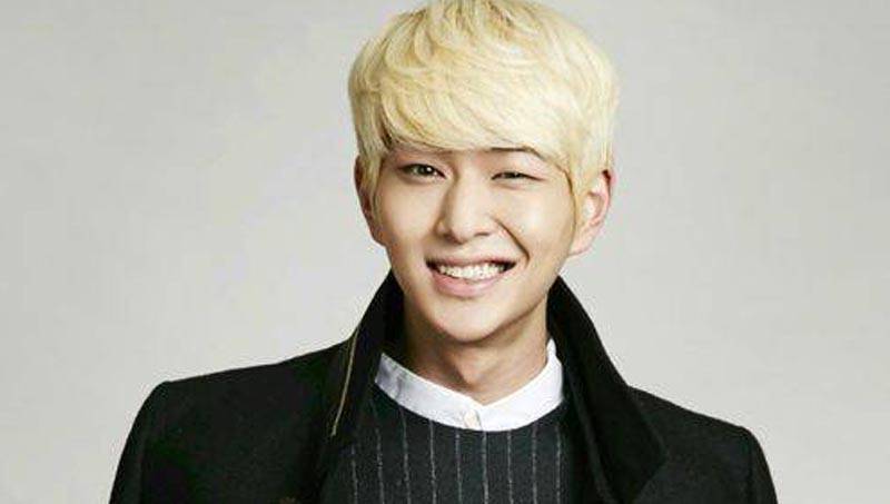 SHINee, Onew