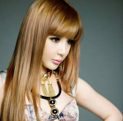 2NE1, Park Bom