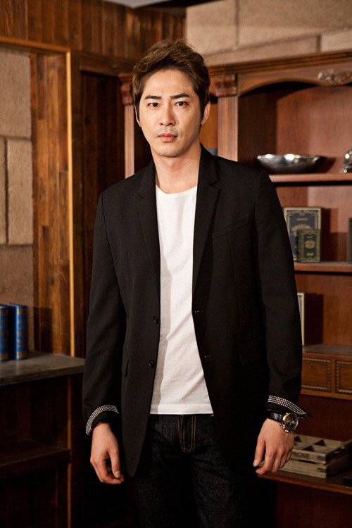 Kang Ji Hwan