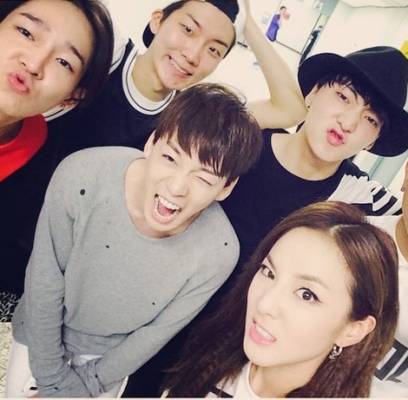 2NE1, Dara, winner