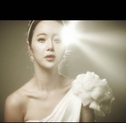 Baek Ji Young