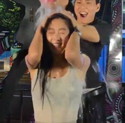 Sung Yuri, 2PM, Nichkhun, Taecyeon, After School, Lizzy, Orange Caramel, B1A4, BTOB, Eunkwang, CNBLUE, Yonghwa, Dal Shabet, EXO, EXO-K, Suho, miss A, Jia, SECRET, Hyosung, Super Junior, Heechul, Ryeowook, Kangin, Wonder Girls, Yenny, Yubin, Kim Jong Kook, Jung Jun Ha, HaHa, Boa, 4men, 