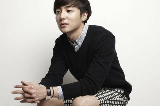 Roy Kim, Younha