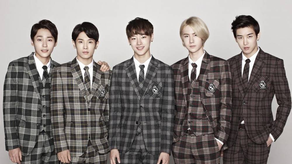 UNIQ : Member Profile + Falling in Love MV