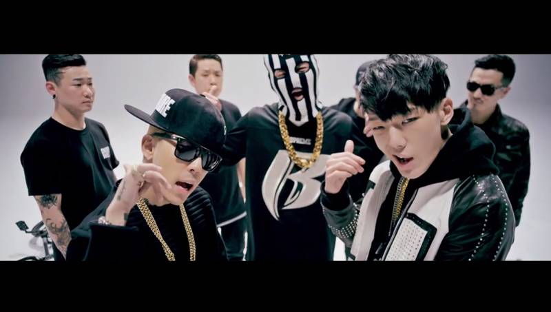 Dok2, Bobby