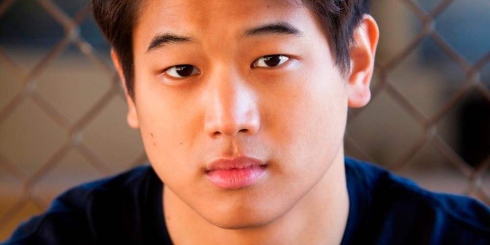 Ki Hong Lee