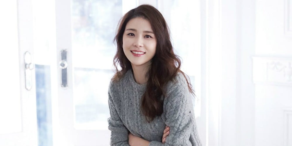 Lee Bo Young