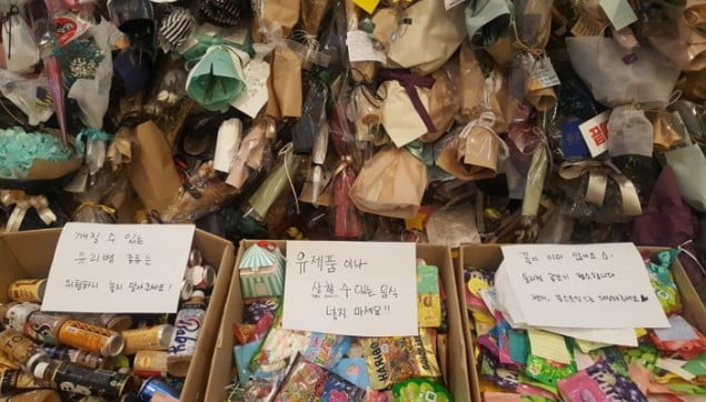Поклонники провели реорганизацию мемориала покойного Ким Джонхёна в SM Coex Artium