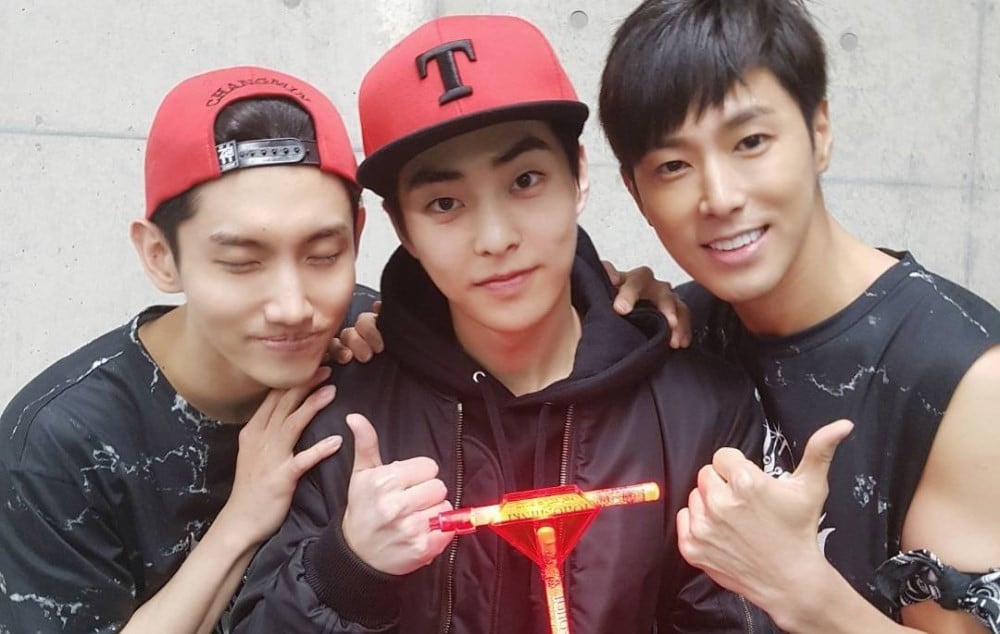 EXO, Xiumin, TVXQ