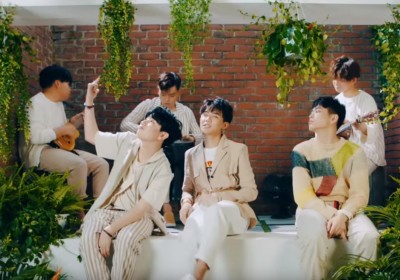 TheEastLight, The East Light