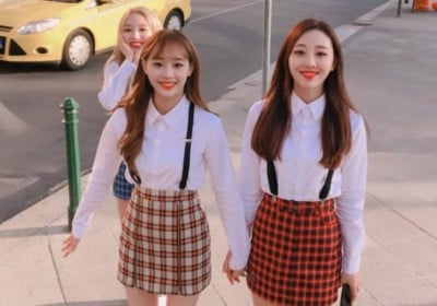 LOONA, yyxy (Youth Youth by Young)