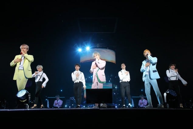 EXO-CBX начали свой японский тур, успешно проведя концерт в Йокогаме