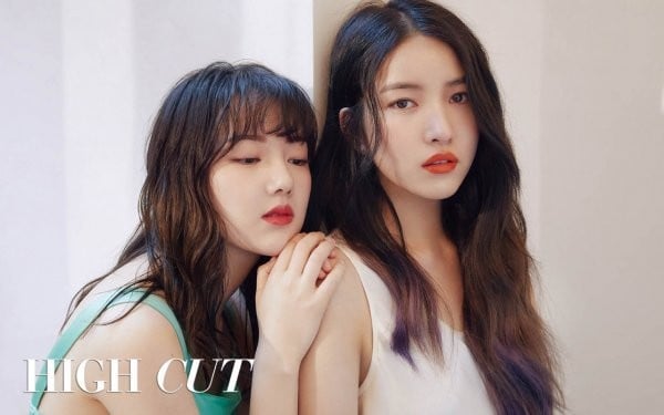 GFriend поделились секретами макияжа с читателями "High Cut"