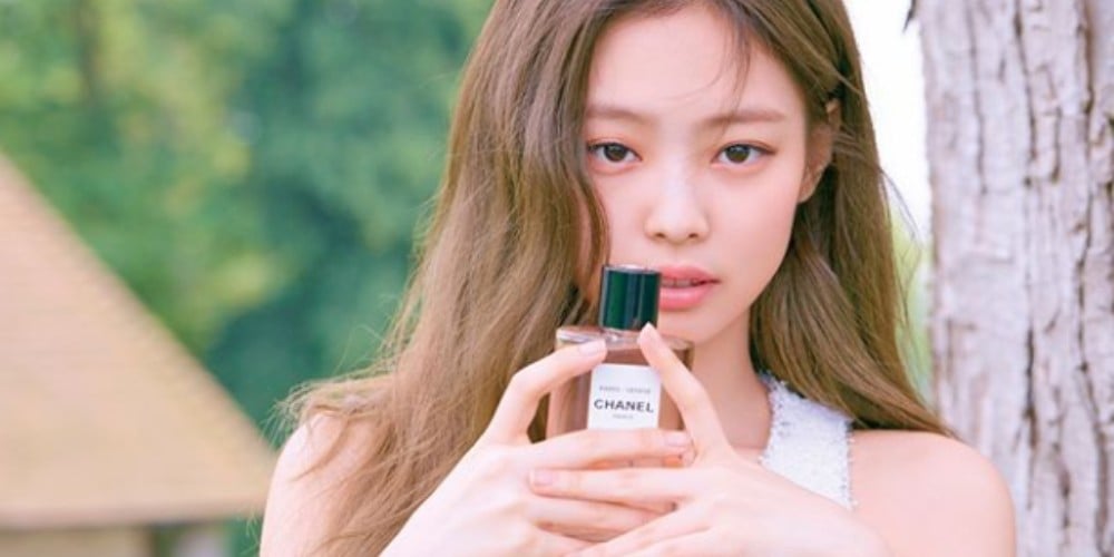 JENNIE BLACKPINK COSMOPOLITAN, woman holding Chanel fragrance