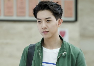 CNBLUE, Jungshin