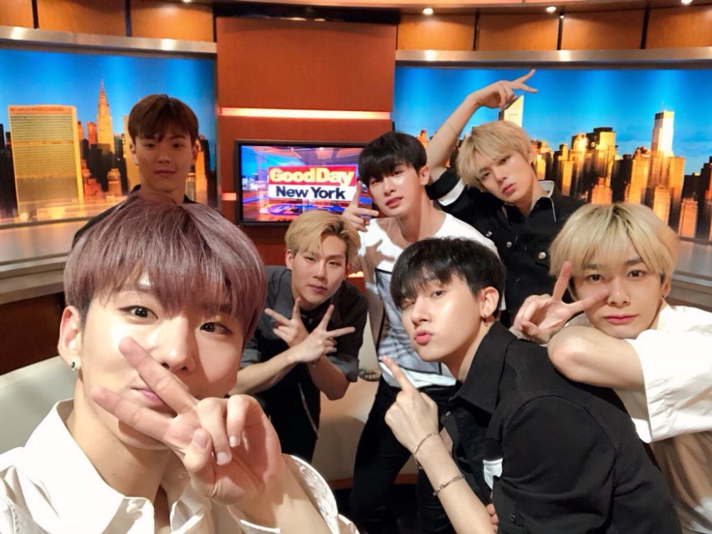 MONSTA X