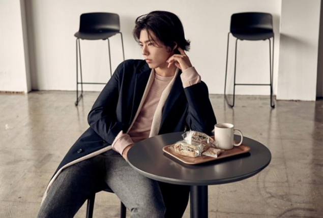 Park Bo Gum is a total heartthrob with long hair in 2018 F/W 'TGNT