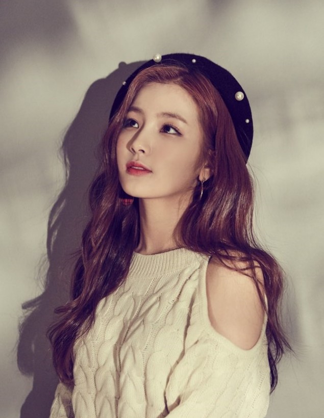 kim so hee announces she ll be debuting solo with help of kim so hee announces she ll be debuting solo with help of