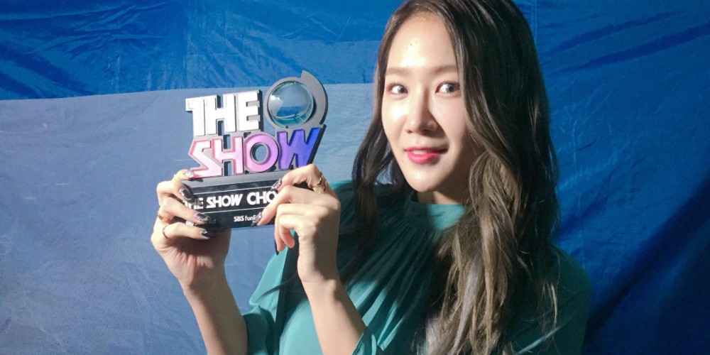 Imagini pentru Soyu takes the win for 'All Night' on 'The Show'!