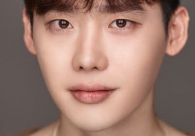 Lee Jong Suk