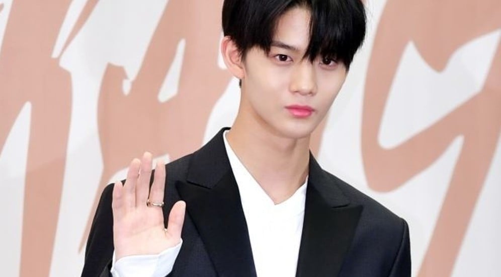 Wanna One's Bae Jin Young to not participate in this year's college ...