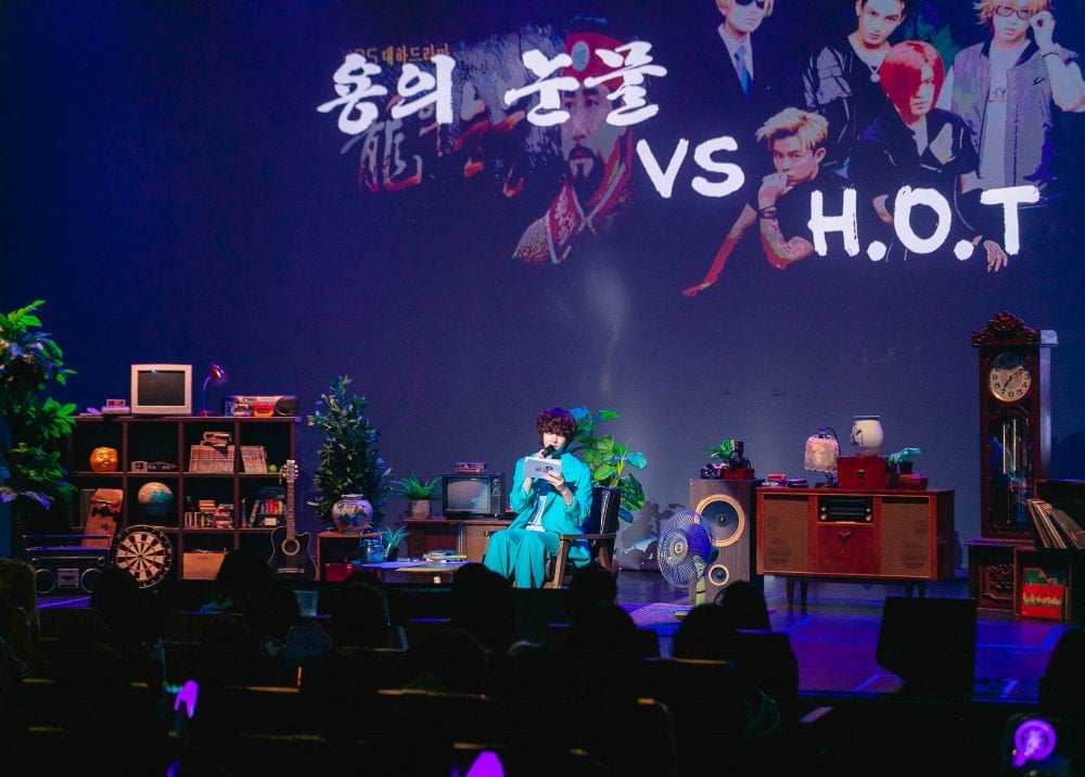 Хичоль из Super Junior с большим успехом завершил двухдневное лайв-шоу "HEETalk"
