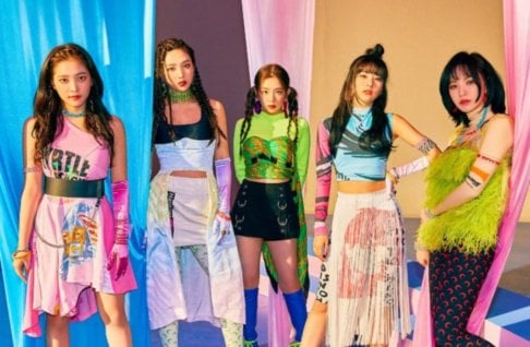 Sanha, ATEEZ, Zelo, Cosmic Girls, D-Crunch, fromis_9, I-DLE, Jeon So Mi, Kim Chung Ha, Lovelyz, Noir, N.Tic, ONEUS, OnlyOneOf , Red Velvet, SF9, Stray Kids, Leo, Weki Meki
