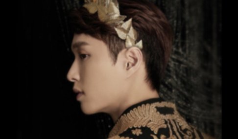 EXO, Lay