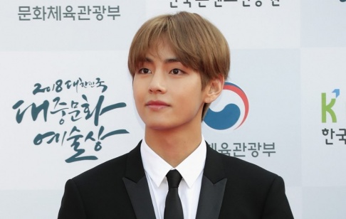 BTS, V