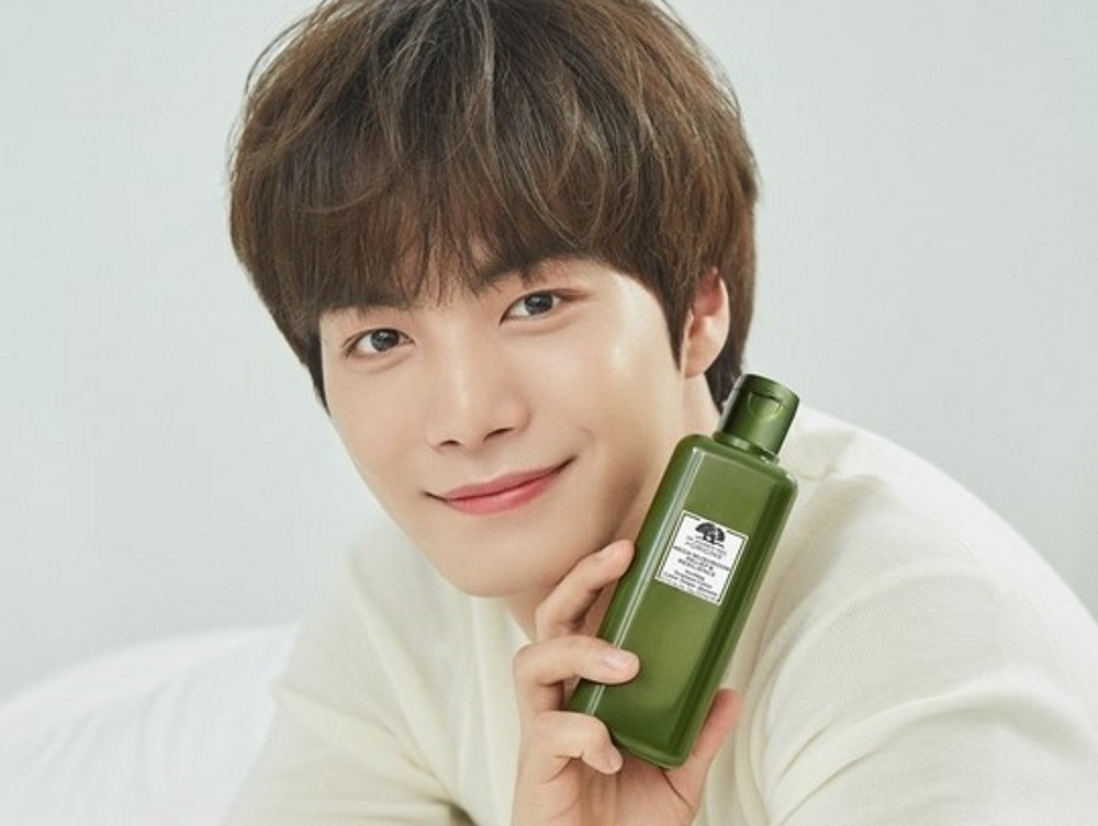NU EST s JR Becomes The Face Of Beauty Brand Origins Allkpop