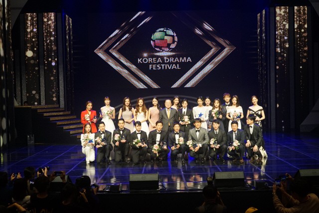 Объявлены победители Korea Drama Awards 2019! 6