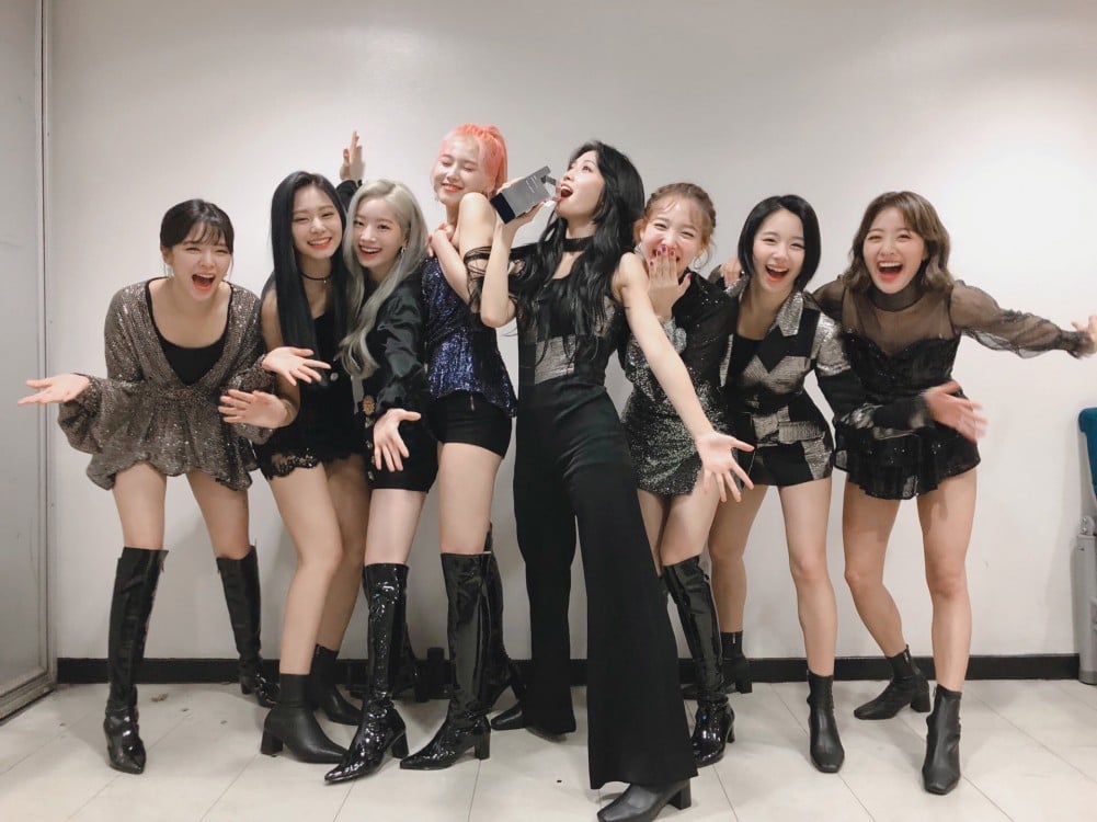 Twice S Feel Special Enters Canadian Hot 100 Becomes Best