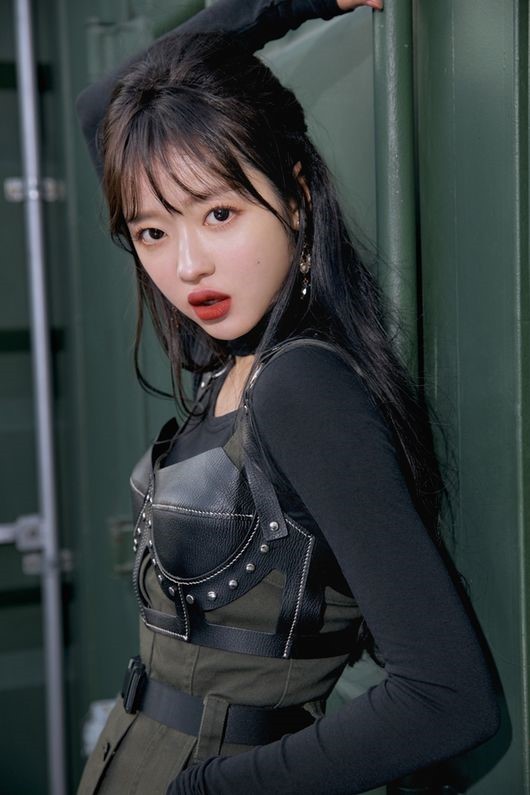 Oh My Girl's YooA is the 'Cherry queen' in her latest pictorial as ...