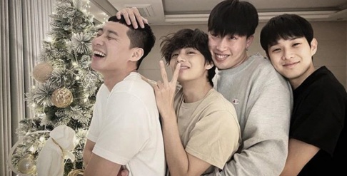 V, Choi Woo Sik, Park Seo Joon