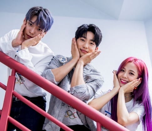 Naeun, Cha Eun Woo, Jisoo, Jung Chae Yeon, Jinyoung, Kang Mi-Na, Minhyuk, Jaehyun, Mark, Doyoung, Irene, Mingyu, Jeongyeon, Ong Seong Wu