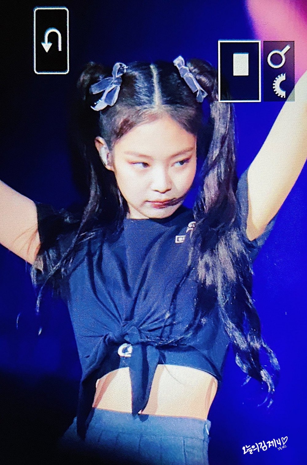 Blackpink Jennie S Pigtail Hairstyle Becomes A Hot Topic Allkpop | My ...