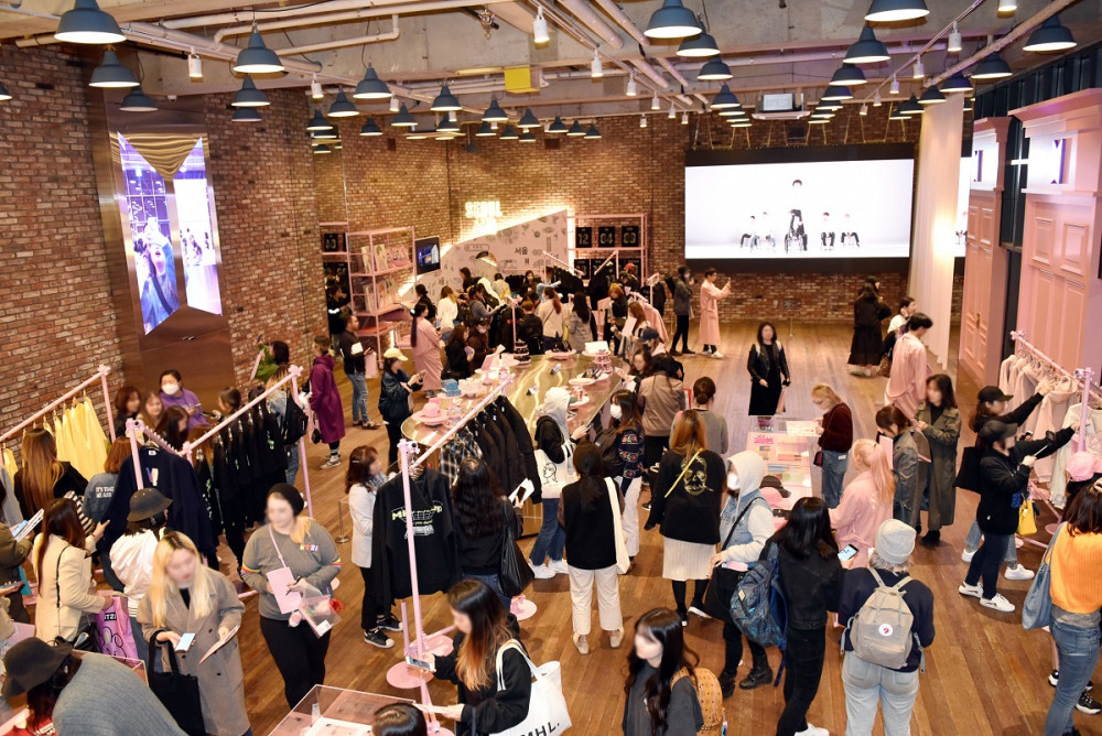 Over 180,000 fans visit BTS's pop-up store in Seoul