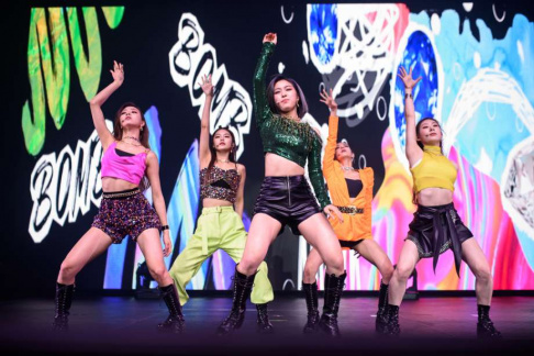 ITZY, Chaeryeong, Yeji, Lia, Ryujin, Yuna