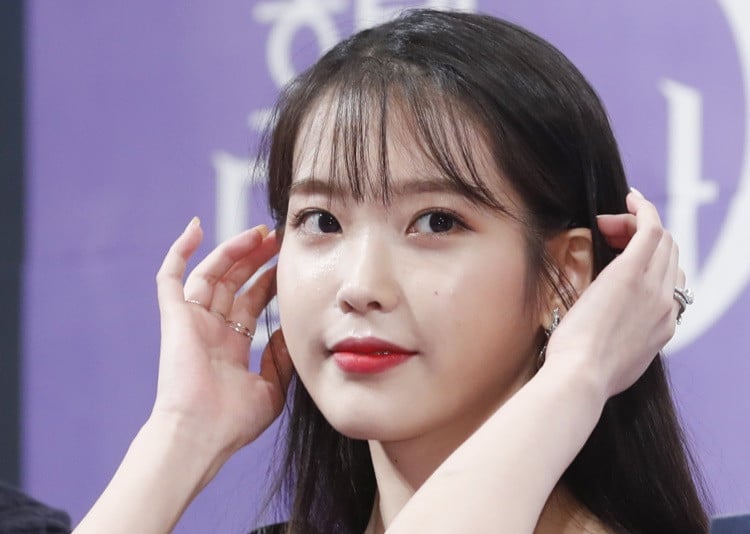 IU