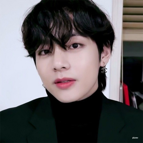 BTS, V