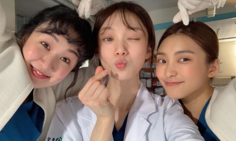 Lee Sung Kyung, Bora