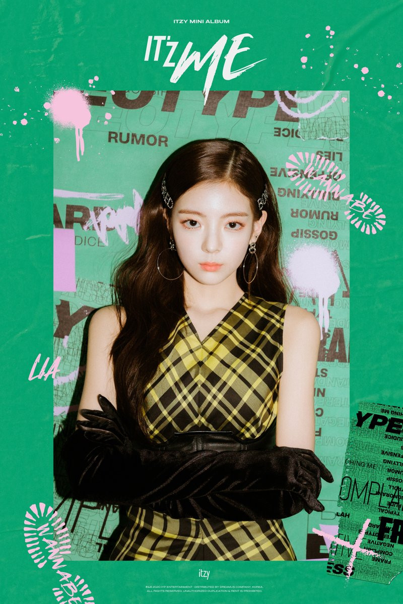 ITZY's Lia strikes a confident stare in concept images for 'IT'z ME