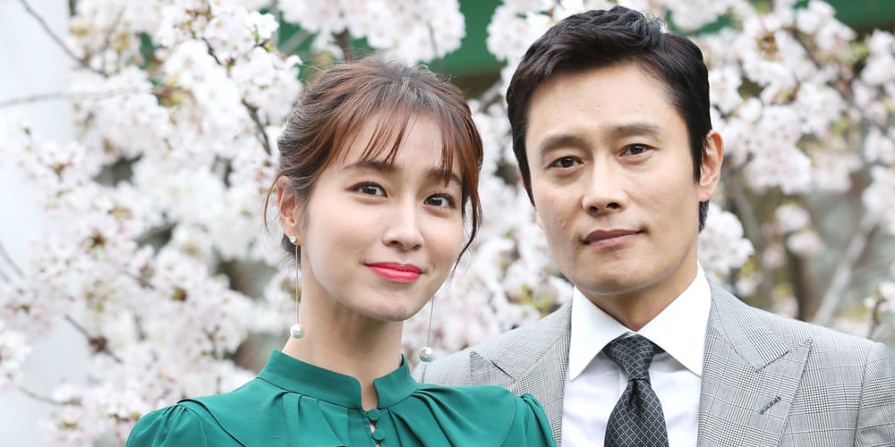 Lee Byung Hun Visits Wife Lee Min Jung S Drama Filming Set With Their Son Treats Staff To Snacks Allkpop